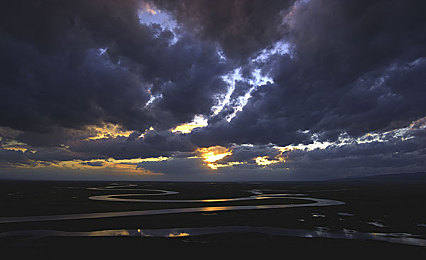 好色先生TV丝瓜：极致视觉竞速游戏，沉浸式驾驶体验全解析