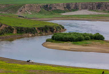 一区二区三区三州：竞速新纪元，征服赛道与经营资源的双重挑战