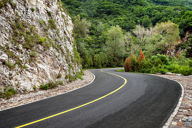 黄色应用软件3.30：地平线5全新黄色超跑上线，落日限定任务引爆竞速狂潮-2