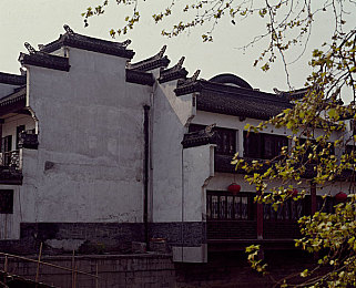 三上悠亚作品：极速魅影街头女神深度评测与竞速攻略-2