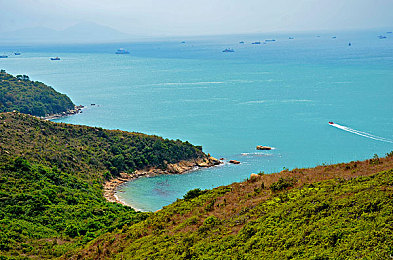 两个人看的WWW：末日逃亡中双人协作驾驶，共赴生存之旅的终极考验-2