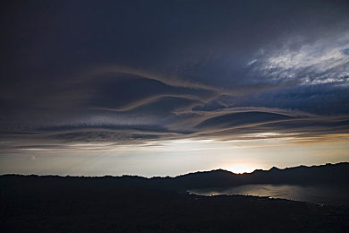 蝌蚪网一个释放蝌蚪的网站：极速进化，竞速狂想，体验赛车蜕变的奇幻之旅-2