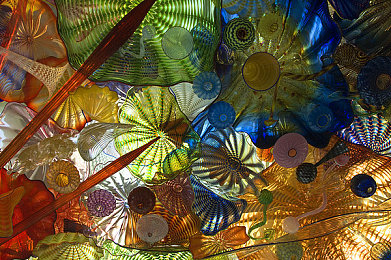 国产AV色情片：国产竞速新作引爆热议，极致视觉与真实驾驶体验完美融合-2