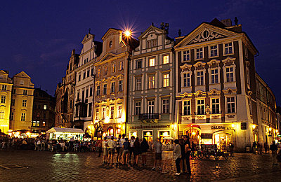 男人和女人做爱app:《极速情缘》创新融合驾驶与情感互动,引发玩家对数字时代亲密关系的深度探讨-2