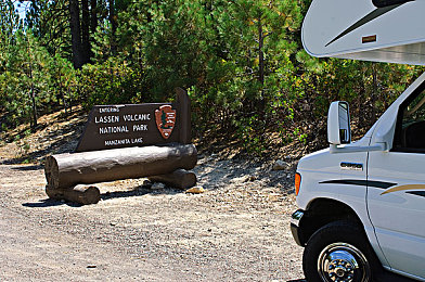 2023年黄色软件免费下载：霓虹都市极速风暴，免费赛车涂鸦新作引爆今夏