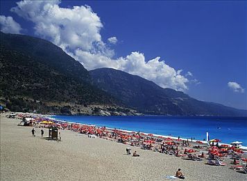 17c呱呱爆料：极速纪元引擎觉醒，动态赛道与深度改装颠覆竞速体验-2