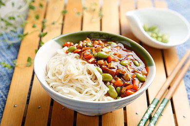 国内乱伦视频:家族内斗与极速狂飙,《极速血统》今日上线引爆赛车游戏新热潮-2