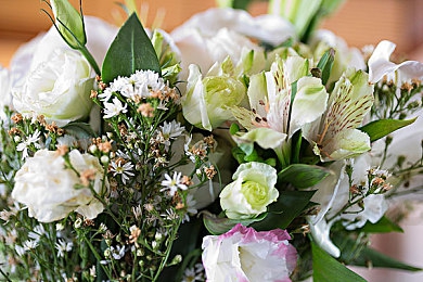 国产a片：国产虚拟超跑竞速新作发布，深度改装系统与动态天气对决引爆赛车游戏圈-2