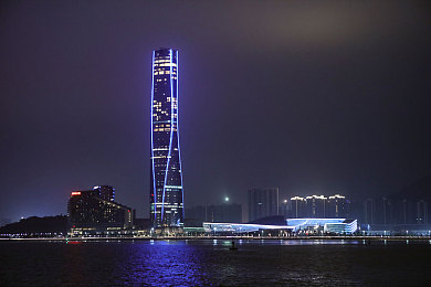 妖精动漫登录页面入口界面：次元回廊竞速启程，人车一体共赴奇幻赛道之旅-3