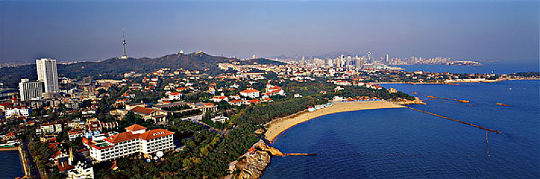 星空果冻传媒：星际赛车频道，驾驶变形赛车打造你的竞速传媒帝国