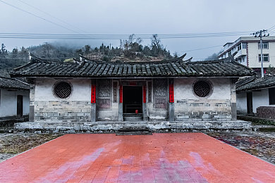 十八岁禁止下载软件：极限竞速地平线5全新评测，虚拟驾驶如何诠释现实安全-2