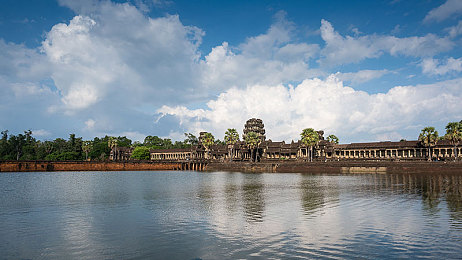 男的把困困放到女生的困困里是什么：《机械之心》今日上线，情感能源融合系统揭秘赛博朋克共生之旅-2