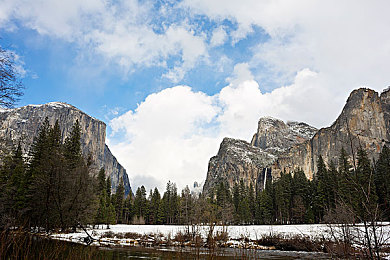 这么痛的扑克：当策略牌局点燃赛道的狂飙之魂-3