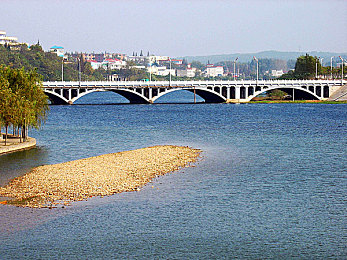 中国的自由性别26业余的：国产独立赛车新作发布，自定义驾驶人格与二十六种改装流派颠覆传统体验-2