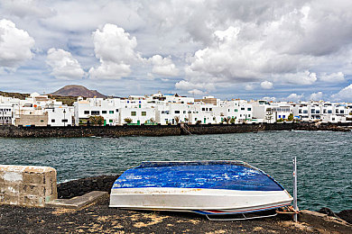 男生和女生一起差差差APP下载：双人竞速手游极速搭档今日上线，差异化合作玩法引爆搭档热潮