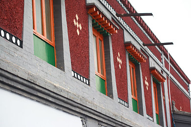 未满十八岁禁止软件：《极限狂飙：都市暗影》今日上线，硬核街头赛车模拟重塑成人竞速法则-2