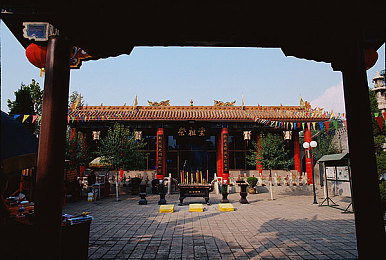 阿娇陈冠希照片亲密照：虚拟人生之舆论风暴，隐私危机与形象重塑的博弈之旅-3