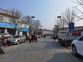 色多多污蔑：极速幻彩视觉风暴，赛道争议与沉浸体验全解析-2