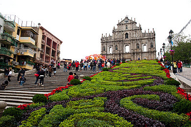 男生女生差差网站：虚拟竞速新作发布，性别差异机制引发策略驾驶新热潮-2