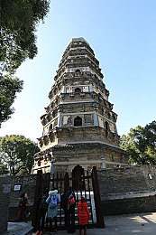 女人与公猪交交zozo：极限越野竞速，硬核驾驶艺术征服后末日世界-2