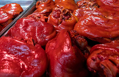 我、老婆与单男的真实3P故事：虚拟竞速三角编队，暴雨夜默契翻盘攻略全解析-2