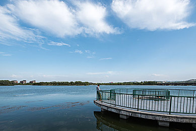 全彩acg里番:霓虹山道,羁绊回响与漫画胎痕的竞速诗篇-4