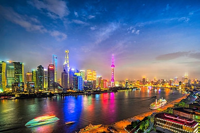 成人综合AV：硬核竞速新作今日上线，真实物理引擎重塑赛道狂飙体验-3