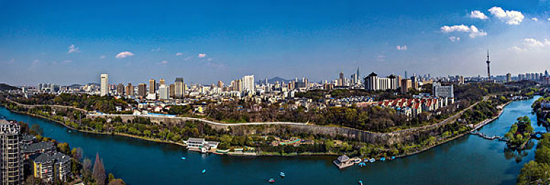 国产午休乱轮：都市职场竞速新游开启抢先体验，午休时间管理博弈引爆策略游戏热潮