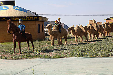 红桃视颏隐人口{dc＂：＂yehanam＂}怎么设置在＂：解锁终极座驾，揭秘赛博都市隐匿改装系统-4