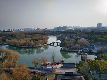 黄色应用vivo：极速明焰，掌中竞逐的都市地平线-2