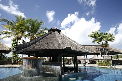 美女裸身软件：虚拟改装新作问世，赛车工程深度体验颠覆传统竞速游戏-3