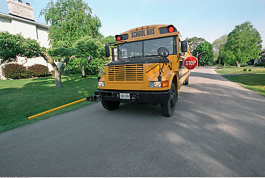 www特黄：黄昏光谱，疾驰于色彩动力学的金色赛道-5