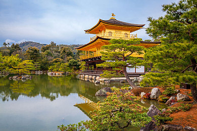 wwwxxx少妇：霓虹雨夜，改装传奇，极品飞车地下狂飙重温街头速度灵魂-3