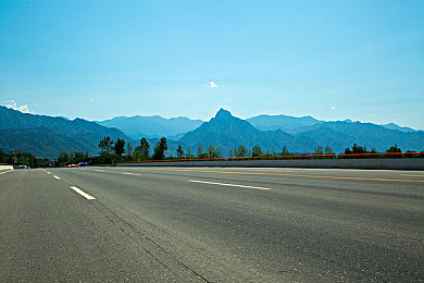 八将线下1v3榜一大哥攻略大全:最新竞技场王者对决,单人挑战三人阵容终极技巧揭秘-2