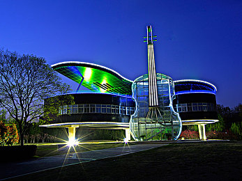 黄色应用i：在规则边缘疾驰，于失控临界追逐极速幻影-2