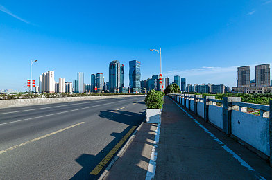 黄色软件OPPO下载:极限狂飙改装指南,三大赛事进阶攻略与车辆调校秘籍-3