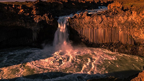 未满十八岁禁用软件：极限车魂攻略，从街头新手到地下车王的飞驰指南-3