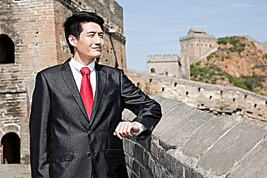 国产Tv：复古驾驶新作上线，开放世界改装系统与动态天气引爆沉浸体验-2