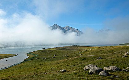 爱情岛亚洲自拍品质:光影交织的邂逅,滤镜下的心绪迷宫-3