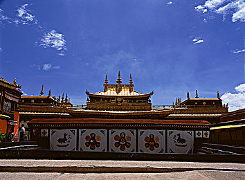 porny色：赛博朋克竞速新作发布，霓虹雨夜中的视觉革命与调校艺术