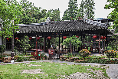 把筷子放屁怎么回事视频教程：荒诞机械师，用日常杂物组装滑稽赛车-3