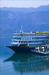 免费打扑克做运动：极速狂飙，牌型组合决胜赛道风云-2