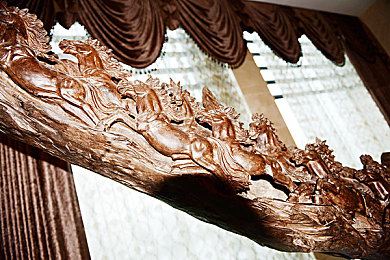 自由西元和俄西元有啥不同:钢铁漂泊者与移动堡垒,末日座驾的生存哲学对决-2