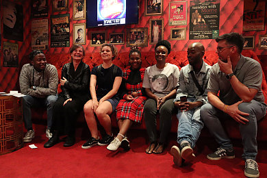 少妇与公豬交Z0z：《荒野狂飙》今日上线，硬核改装与荒诞冒险引爆自由驾驶新潮流-2