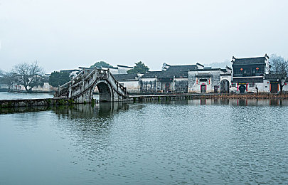 两个男生做爱网站：双人协作竞速新游走红，改装与驾驶的默契考验引爆玩家热议