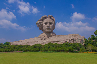 黄色应用软件3.30：地平线5全新黄色超跑上线，落日限定任务引爆竞速狂潮-3