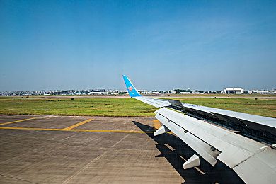 男同互摸jiji 秘：极速竞驰，双人协同驾驶开启赛道隐秘协作新纪元-3