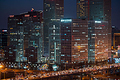 男人捅女人的APP：追踪与解谜，驾驶侦探的都市冒险之旅-2