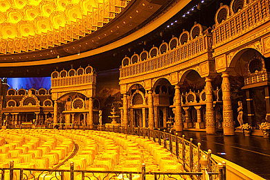 女生不穿内裤APP：虚拟风尚与道德抉择的数字化交响-3