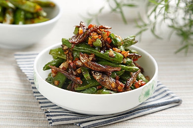 我、老婆与单男的真实3P故事：虚拟竞速三角编队，暴雨夜默契翻盘攻略全解析-3